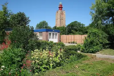 Image de Ferien unter dem Leuchtturm. Willkommen à Westkapelle! Eigene Parkplatz.