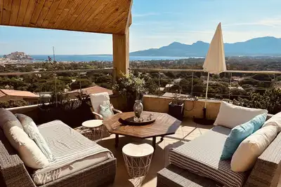 Image de Appartement sur les hauteurs de Calvi, vue incroyable