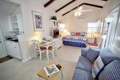 Image de Cottages By The Ocean - Pompano Beach, Floride