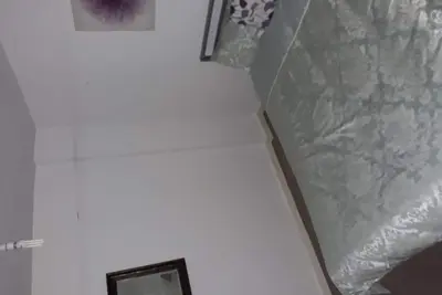 Image de Chambre Double avec Salle de Bains Commune