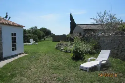 Image de Typique  Oleronnaise En Pierre De Cote