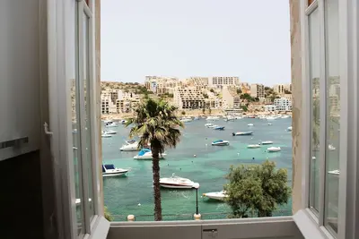 Image de GetawaysMalta - Blue Harbour 2 grand appartement en bord de mer