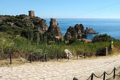 Image de Maison des étoiles, Scopello