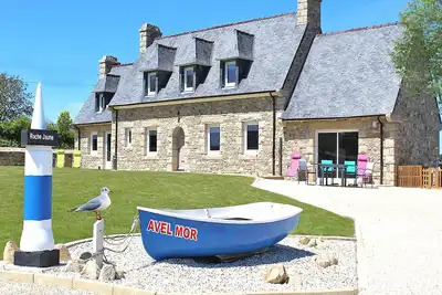 Image de Gîte entre Paimpol\/Bréhat et Perros Guirec Côte de Granit Rose - Vue terre \/ mer