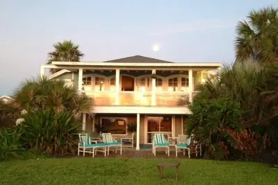 Image de Duplex familial face à l'océan à la plage 🏖