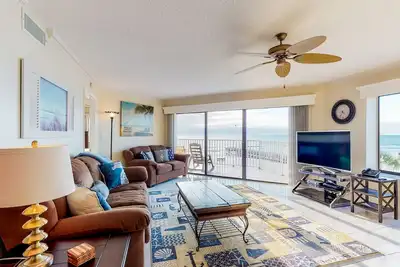 Image de Nouvelle Liste! Ensoleillé, condo en bord de mer w / piscine partagée, accès à la plage / attractions