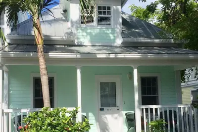 Image de Boli Townhouse - Location de luxe à Key West - Truman Annex