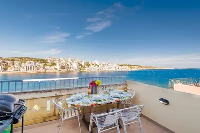Image de GetawaysMalta - Blue Harbour Penthouse en St Paul's Bay
