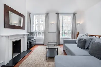 Image de Historic triplex three bedroom house close to  Regent's Park Central London (Fs)