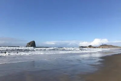 Image de Nouvelle maison contemporaine face à l'océan à Pacific City