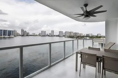 Image de Le Marina Bay 810 - Appartement 4 personnes, Sunny Isles