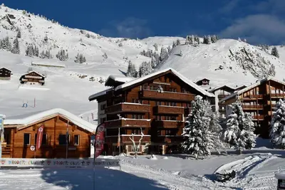 Bel appartement pour 4 personnes avec Wifi, Tv et balcon