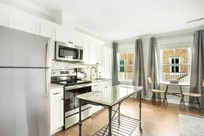 Image de Restez avec Lucky Savannah: une chambre pour tout le monde, Ultimate Family Vacay House!