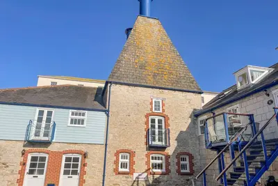 Image de The Oast House, familial et convivial à Brewers Quay Harbour, Réf 994443