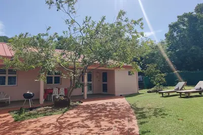 Image de A 2mins de la mer Villa avec jardin Ă Saint Anne