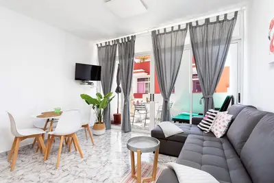 Image de Appartement dans un village de pêcheurs, à l'atmosphère très locale