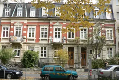 Image de Charmant duplex dans un bel immeuble ancien Ă 5 minutes Ă pied de la Messeplatz