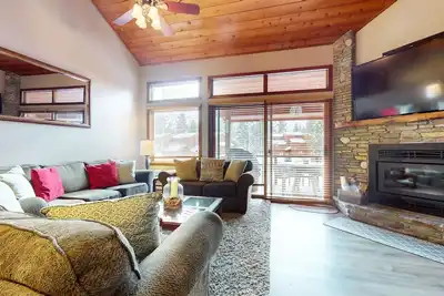Image de Complexe calme et confortable avec barbecue à gaz privé