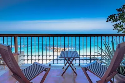 Image de *** SPÉCIAL Thpu Septembre *** Superbe Condo 3 CÔTÉS 3ba Et 3ba! ! !