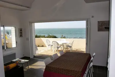 Image de Maison Face Mer Vue Imprenable à 180°, 3 Chambres, renovée lumineuse