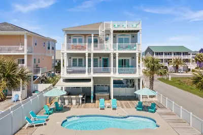 Image de Nouveau! ! - 5 Br, 6 Ba, opt. Piscine chauffée, Tiki Bar, Crows Nest, à quelques pas de la plage