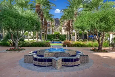 Image de Détendez-vous dans ce cadre paisible adjacent au célèbre complexe de La Quinta