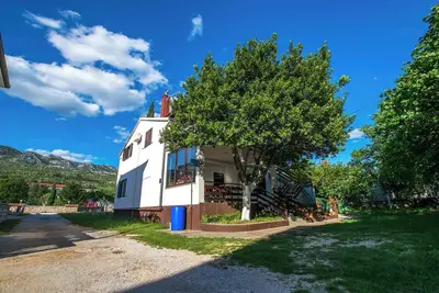 Image de Studio avec climatisation et terrasse