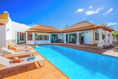 Image de Villa Relax - Cette villa comprend A \/ C, Wifi et une piscine privée