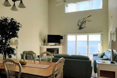 Image de Nouveau 402 Sunset Beach Penthouse Direct Waterfrt Plage privée, Piscine, 1 Bai. Seacrets
