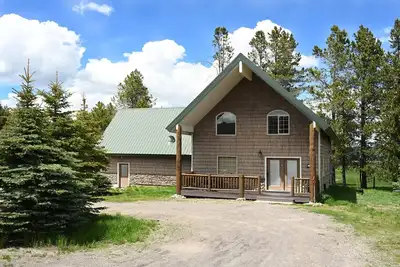 Image de Nouvelle Liste | Près de Yellowstone | 3 chambres 2 salles de bain 12 personnes | Meadowview