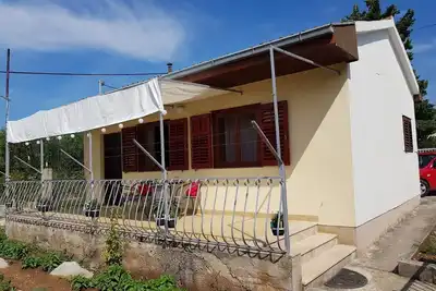Image de Appartement de deux chambres avec la terrasse Kastel Stafilic, Kastela (A-16086-a)