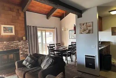 Image de Meilleur prix - Condo haut de gamme à Chamonix À distance de marche du Canyon Lodge