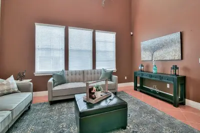 Image de Magnifique Napa-Solano Get-away 4chambres / 4. 5 salles de bain