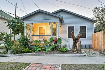 Image de Nouveau! Jolie maison dans le quartier historique de Galveston