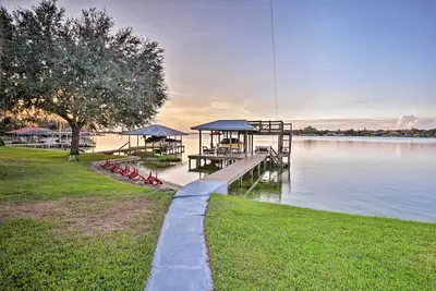 Nouveau-Lakefront Lake Placid Cottage w / Pvt Boat Dock