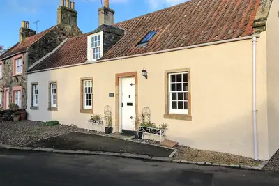 Image de Jolie maison d'époque avec jardin dans un village préservé près d'Elie