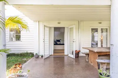 Image de Southern Exposure Surfers Palace