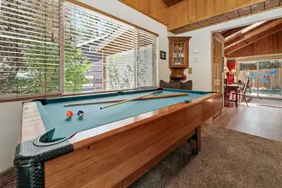 Image de Catalina Retreat - WiFi gratuit, bain à remous privé et table de billard! 2 heures gratuites de location de v��lo / kayak!