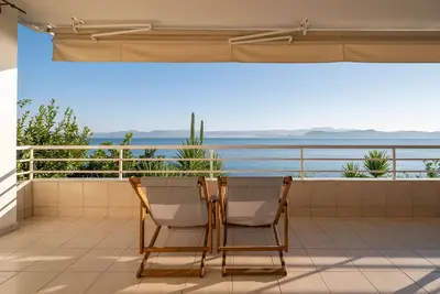Image de Nouvelle Liste - Appartement à la plage, balcon avec vue sur la mer, près de Nauplie, Mycènes, Épidaure