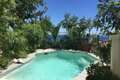 Image de Penthouseavec Jacuzzi Vue Mer Entre Monaco Et La Frontiere Italiienne