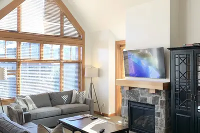 Image de Snowmass Capitol Peak Lodge Luxe 3 chambres, 2 salles de bain Penthouse avec 2 chambres ensuites