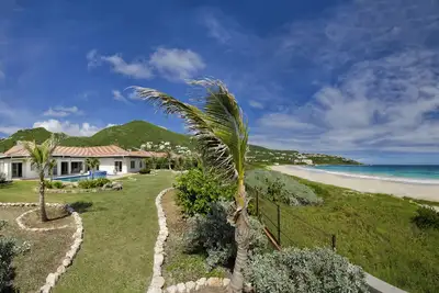 Image de Beachfront 6 Br Villa luxueuse Jasmine à Guana Bay Beach