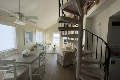 Image de Carolina Beach Oceanfront Condo 3 chambres