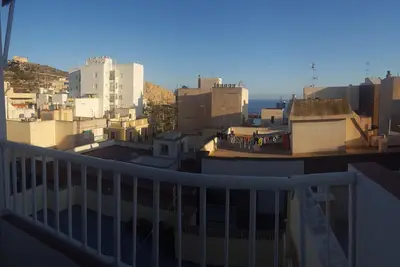 Image de Maison complète très proche de la plage et vue sur la mer