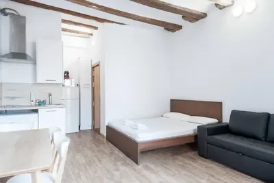 Image de Homenfun Barcelona Studio Camp Nou Ii with terrace