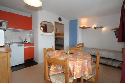 Image de Studio cabine 4 pers Les Menuires - Balcon sud, ski aux pieds, proche commerces et Esf