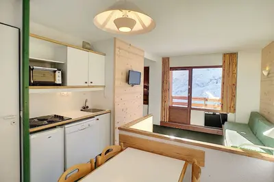 Image de 3 pièces 4 pers, ski aux pieds, balcon, parking, proche commerces