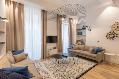 Image de Cours Saleya : Neuf! 3 chambres, Vieux Nice à 1 min des plages