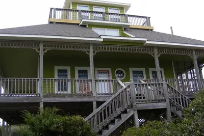Image de Vues panoramiques sur l'océan et le son Fantasea Cottage on Emerald Isle