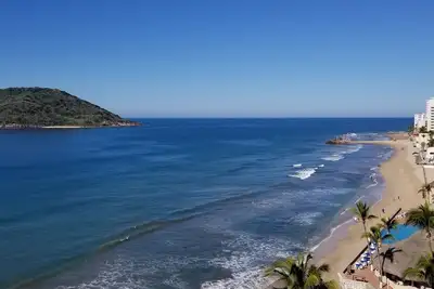 Image de Vues Spectaculaires Sur L'OCÉAN - La vie sur la plage, Golden Zone
